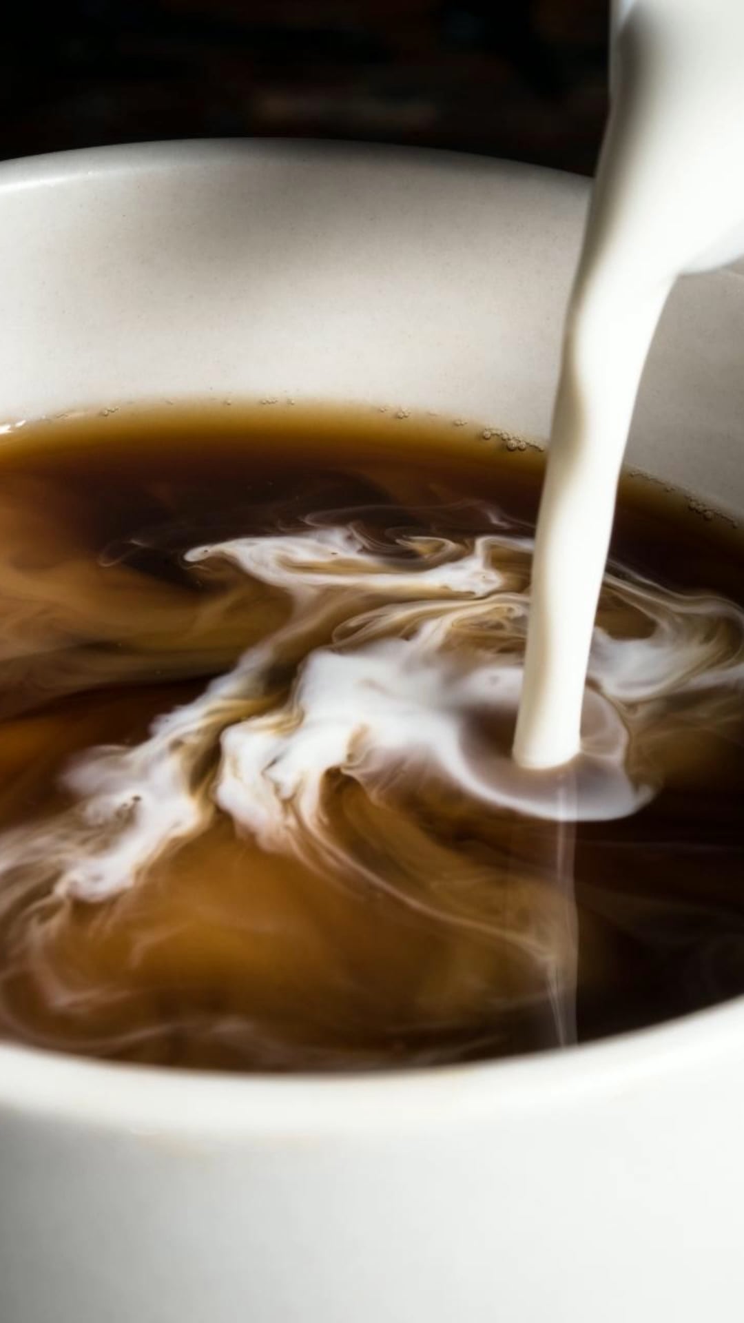 Why milk blocks coffee benefits (and best alternatives)