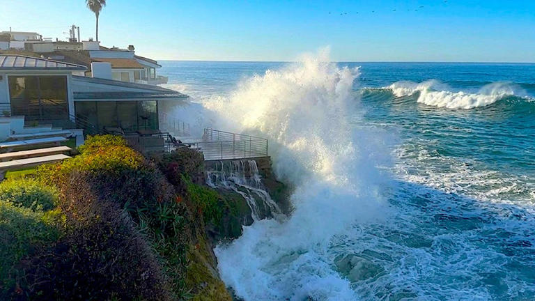 Multi-million dollar SoCal mansions get pulverized by historic king ...