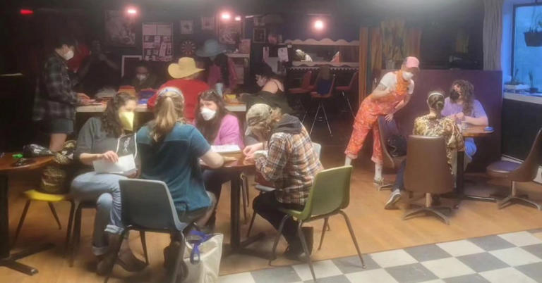 Massachusetts lesbian bar at center of viral mask drama needs new ...