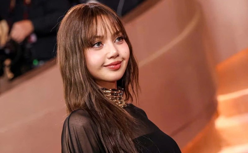 Lisa (Blackpink) gây tranh cãi vì doanh số album thấp