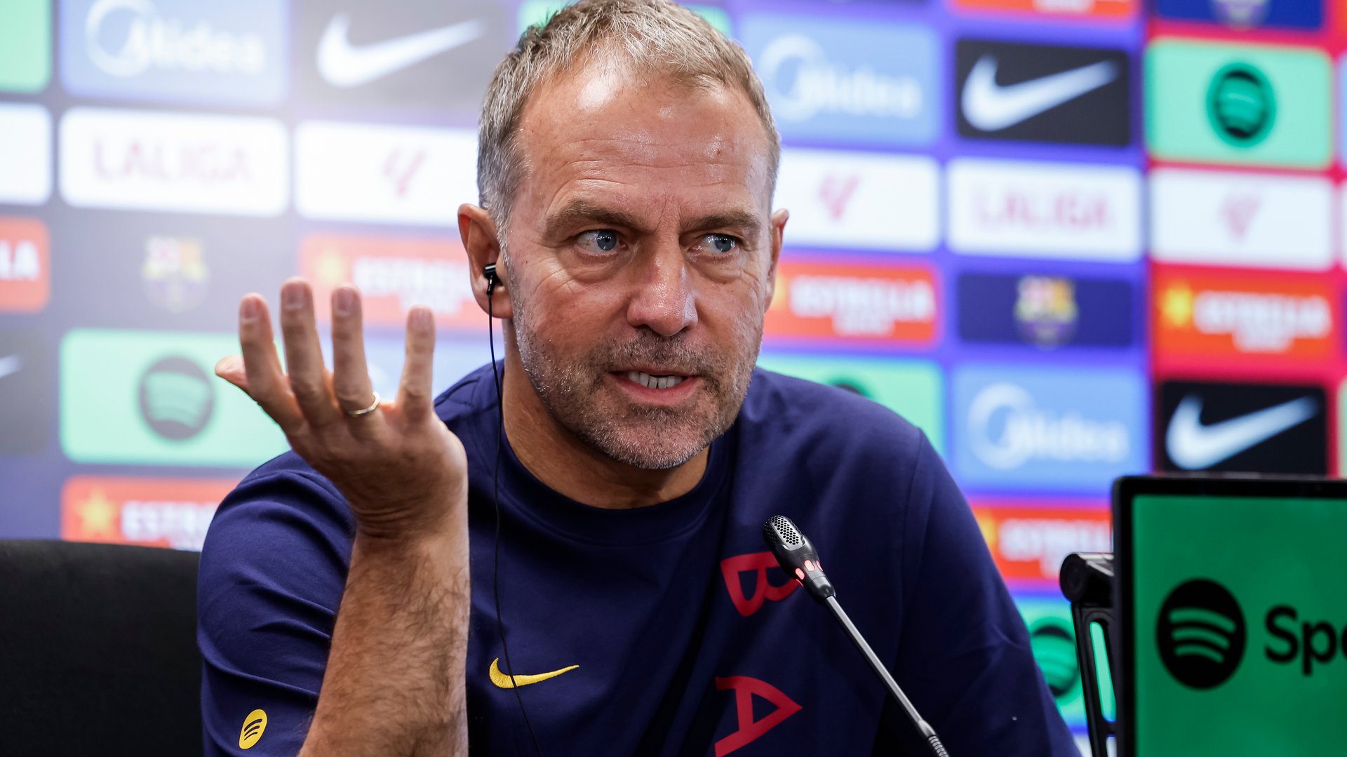 Dlatego Barcelona przegrała z Realem. Hansi Flick wskazał powód
