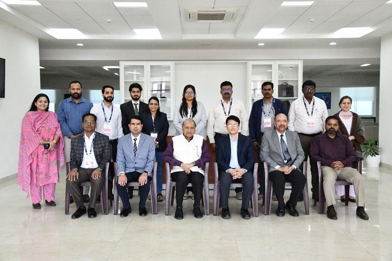 IIM organizes EEP on logistics and supply chain management in healthcare
