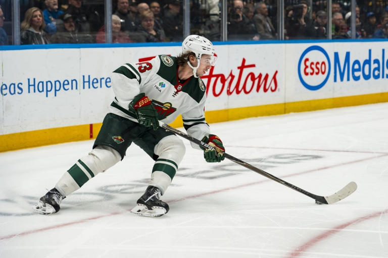 Wild, Mammoth clash for Central Division supremacy
