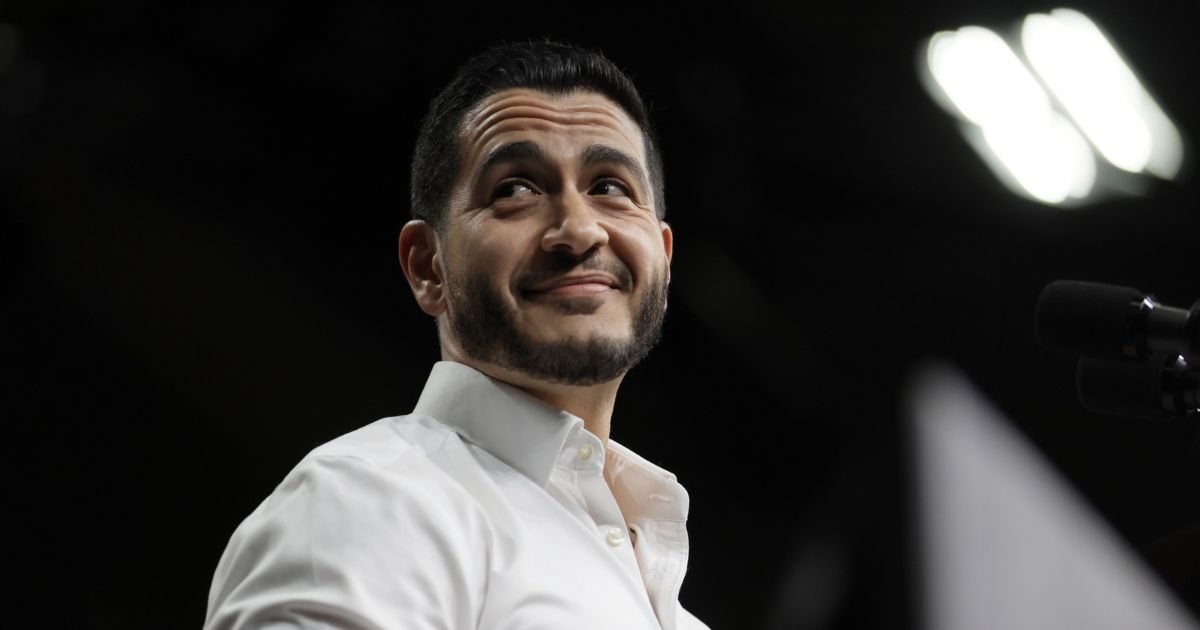 Watch: El-Sayed staffer lets his true feelings about Americans and the Muslim Brotherhood slip in devastating undercover video