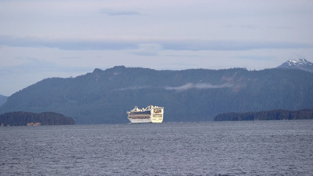 Travel experts unanimously rank Alaska as top cruise destination