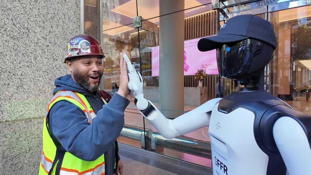 Video shows humanoid AI robot roaming NYC streets