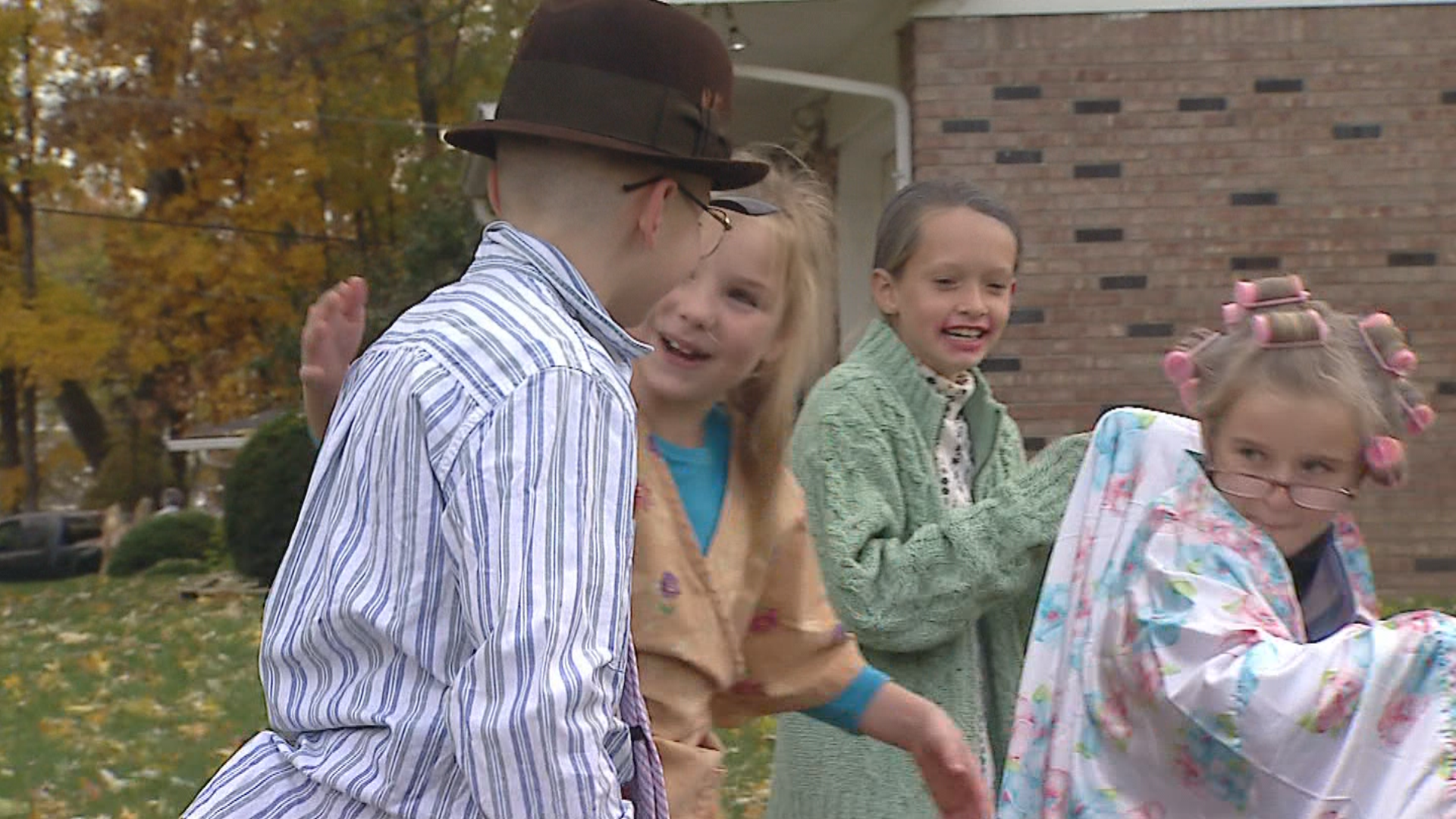 Airbnb tightens Halloween party restrictions as IMPD shares safety tips