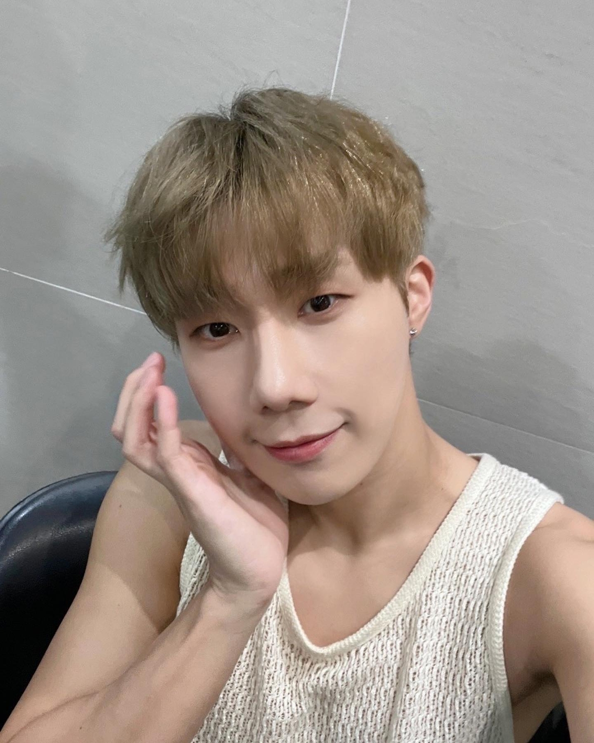 INFINITE member Sung-kyu reveals shocking hate letter: “All three pages ...