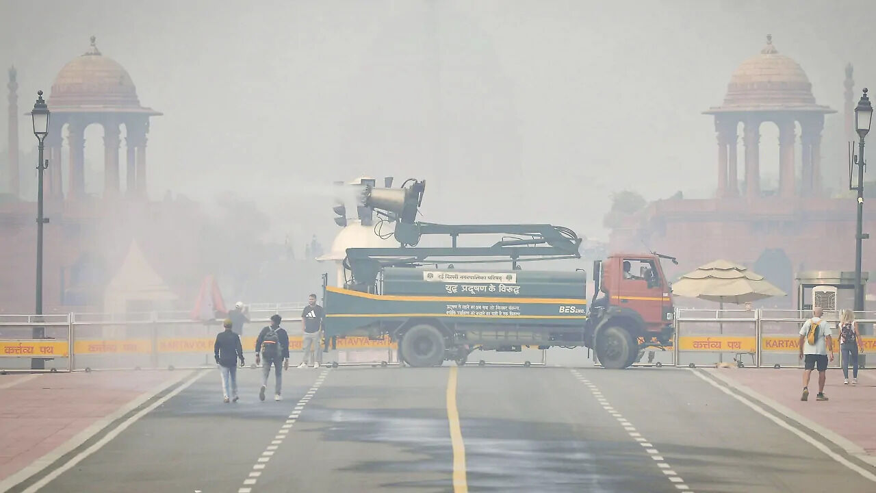 Delhi AQI at 166 as temperatures continue to drop; clear skies expected ...