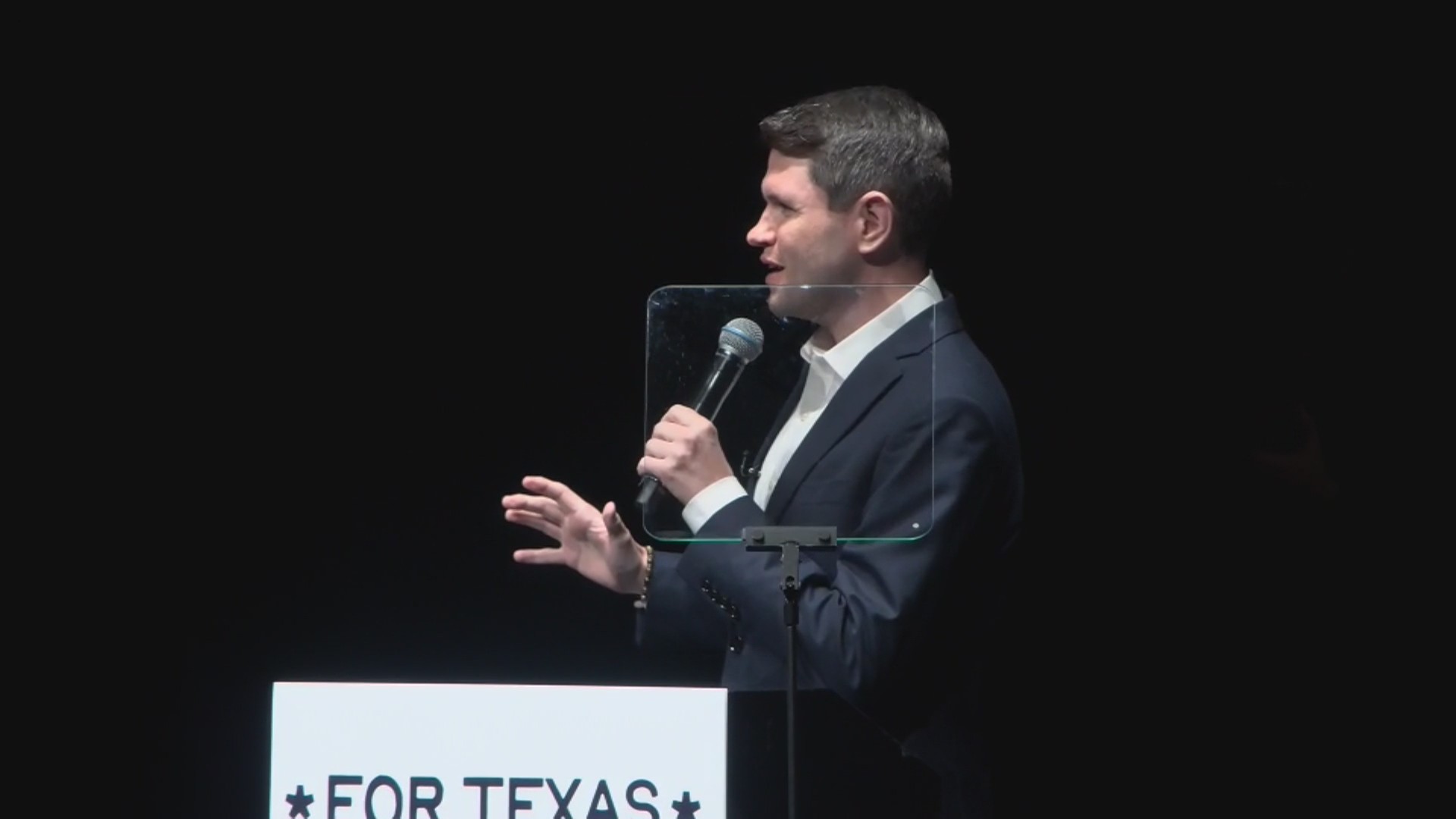 James Talarico campaign tour stop in El Paso