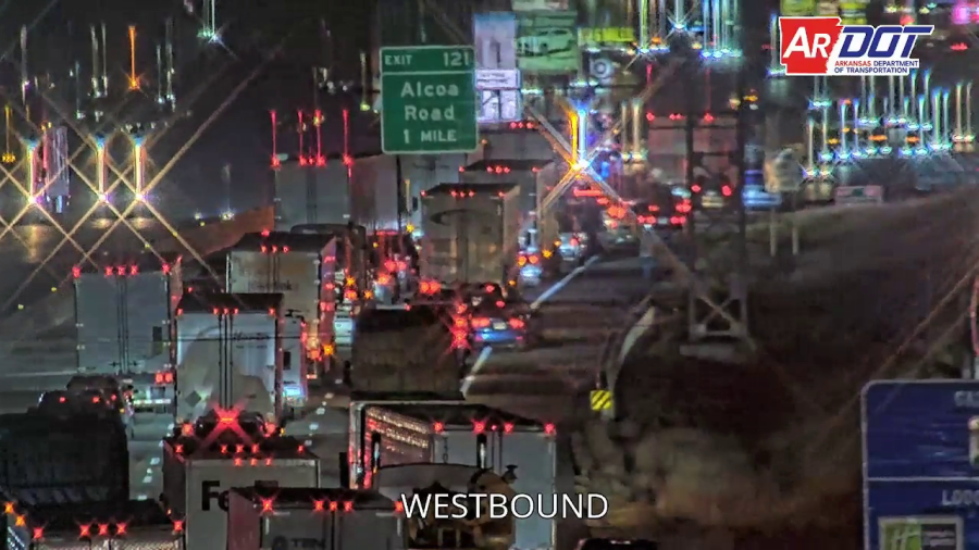 Traffic moving on I-30 again after crash in Bryant