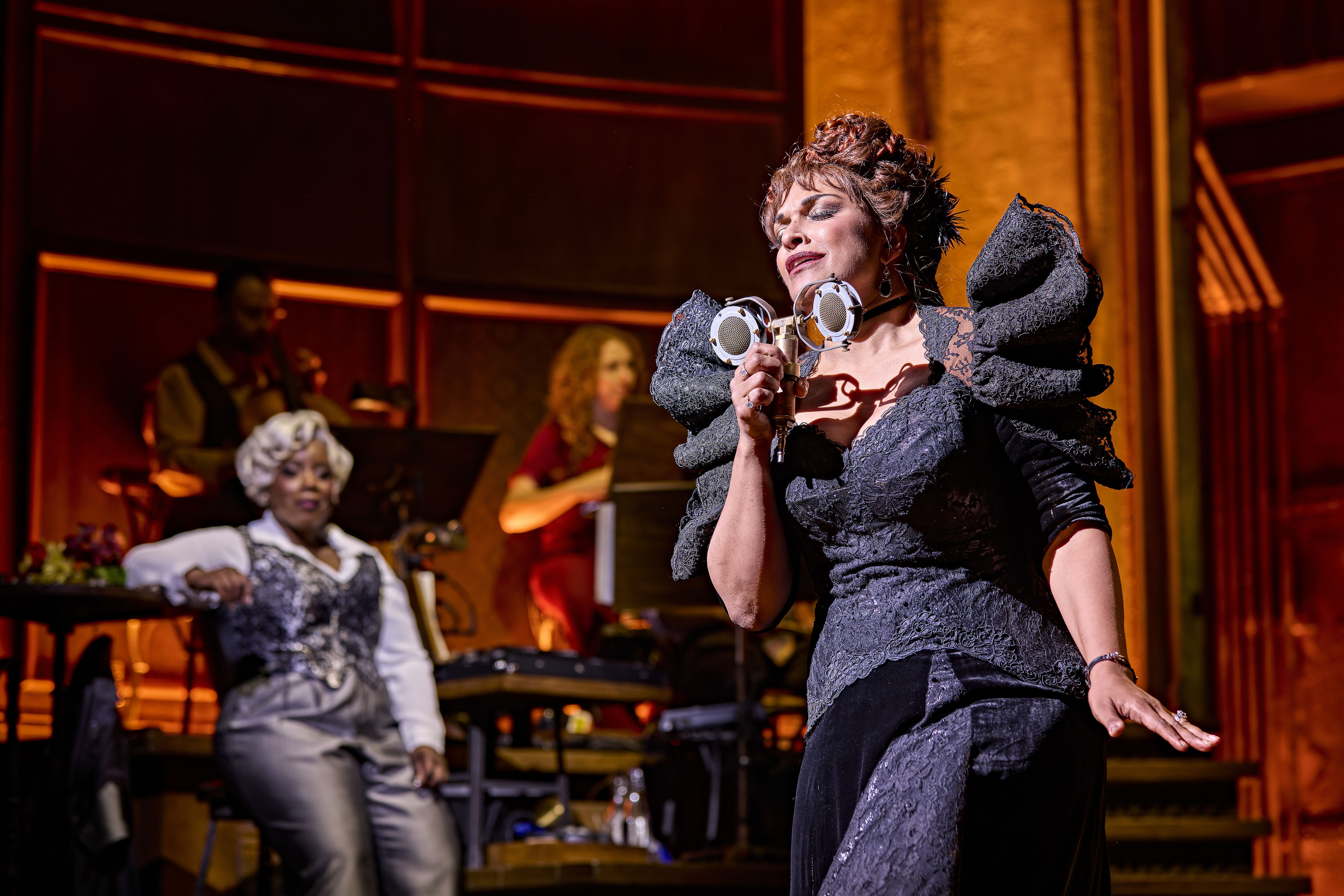 Opera star Danielle de Niese: I will not push my children into the arts