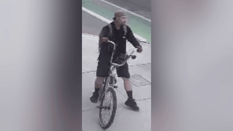 Police seek suspect in stabbing in Visalia parking lot
