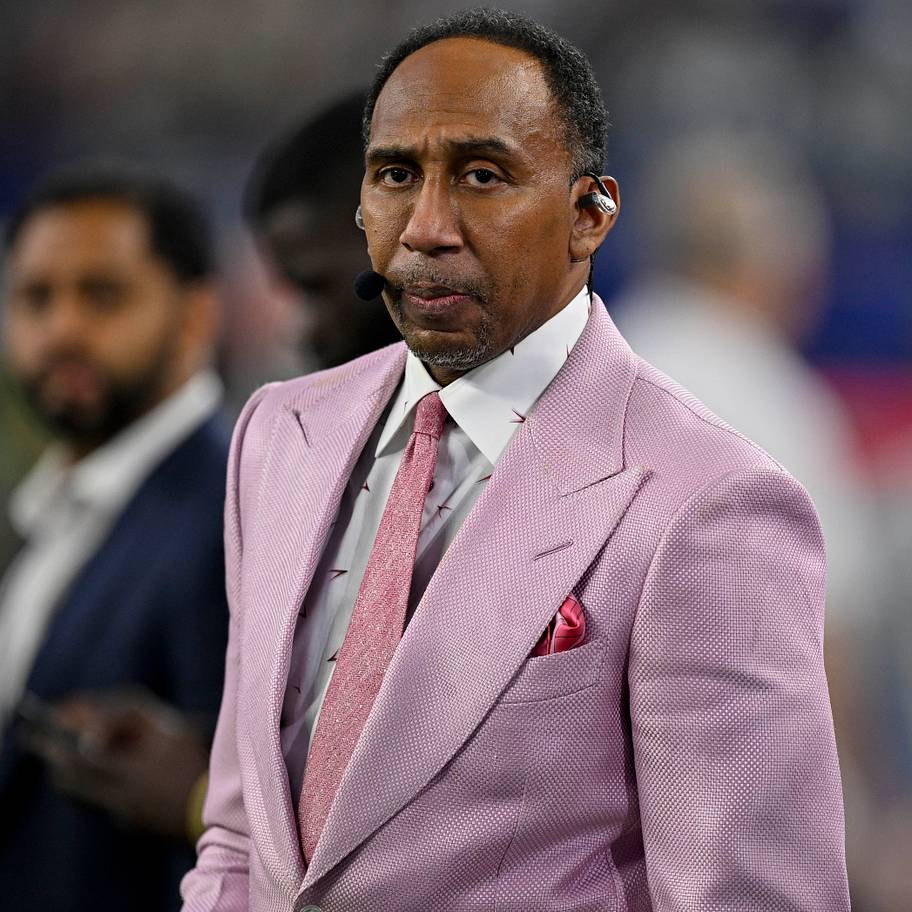 Jerry Jones cozies up with notorious Cowboys hater Stephen A Smith ...