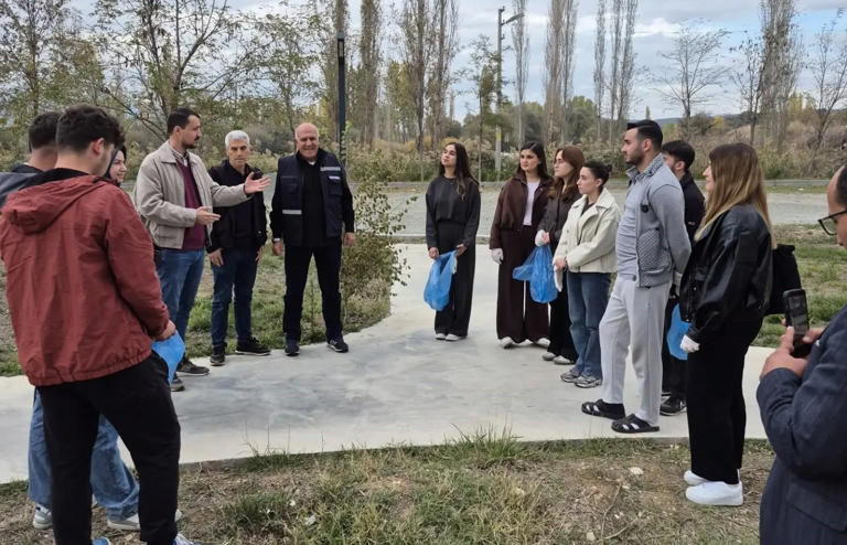 Hisarcık’ta MYO’dan çevre temizliği etkinliği