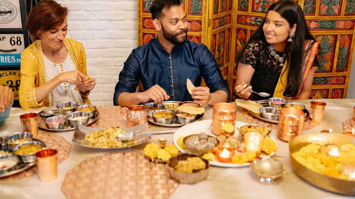 Diwali 2026 menu: Sweets & namkeen that travel well for gifting