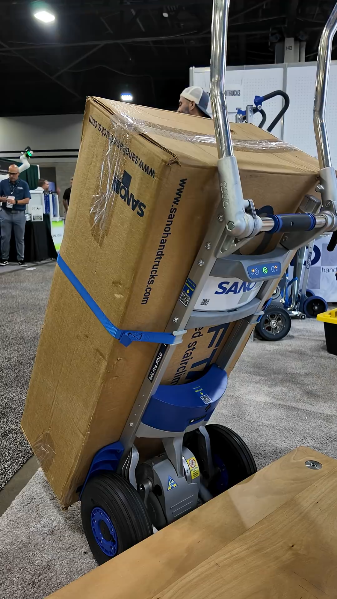 SANO handtrucks stair climber 400-pound capacity