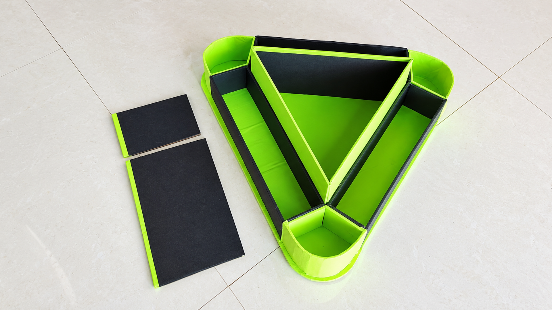 Turning simple cardboard into a desk organizer box