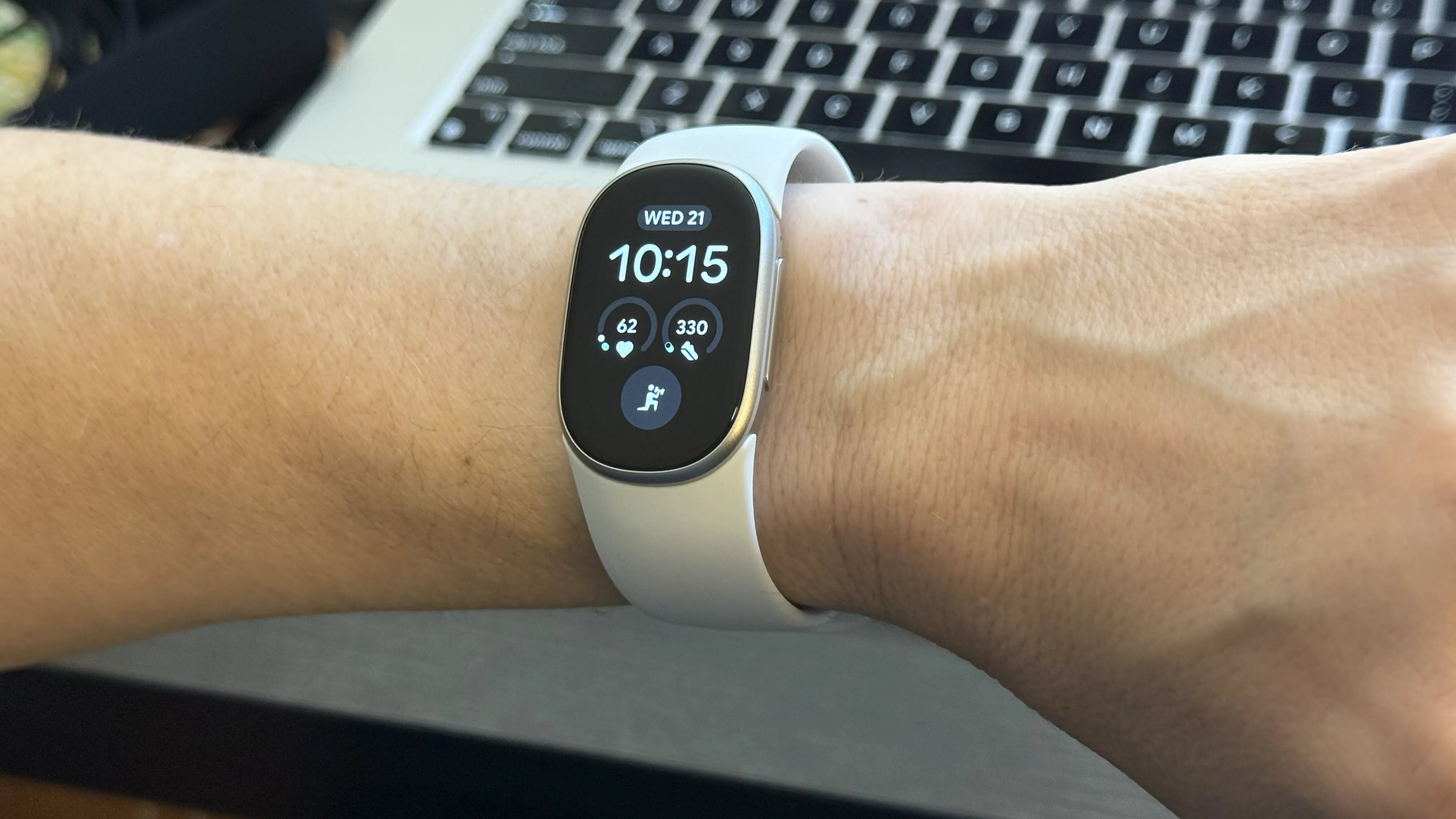 The Fitbit Edge is everything the Charge 6 should have been