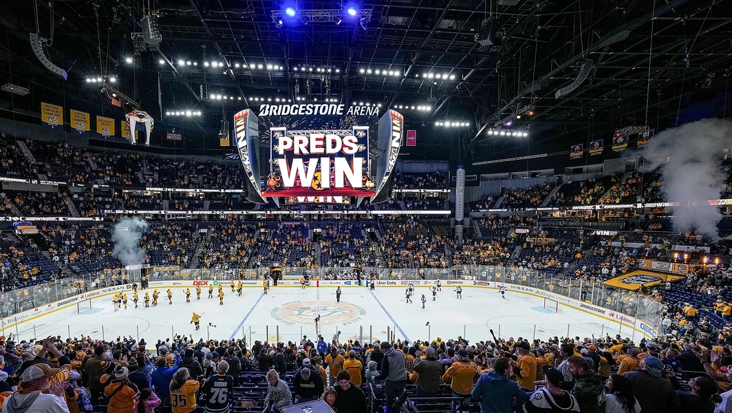 Predators outclass Avalanche with special teams