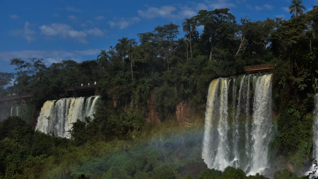 Iguazu Falls and borderland history