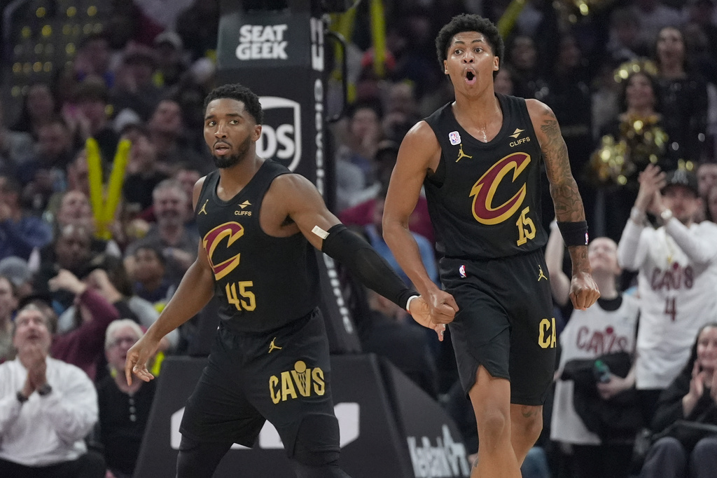 Meleek Thomas sparks Cavaliers’ OT rally win with 16 points in NBA debut