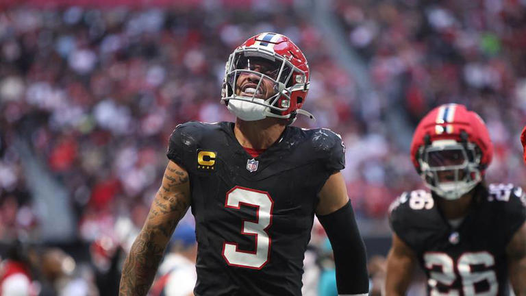 Falcons star Jessie Bates proves he's the heartbeat of Atlanta's defense