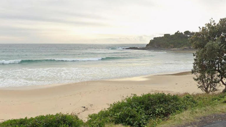 Unresponsive surfer pulled from the water at Number One Beach in Seal ...