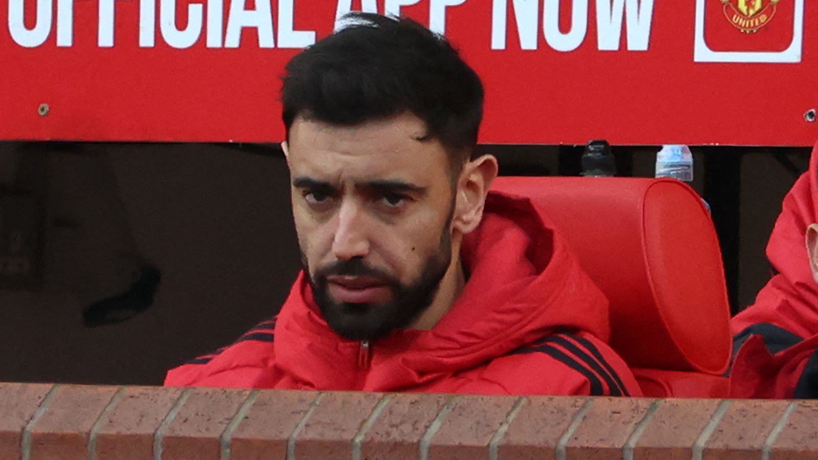 AC Milan plot SHOCK move for Bruno Fernandes after Man Utd relationship ...