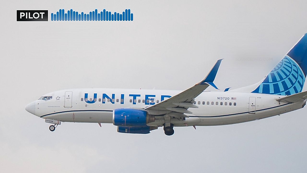 United flight turns back to Las Vegas after passenger allegedly texts ...