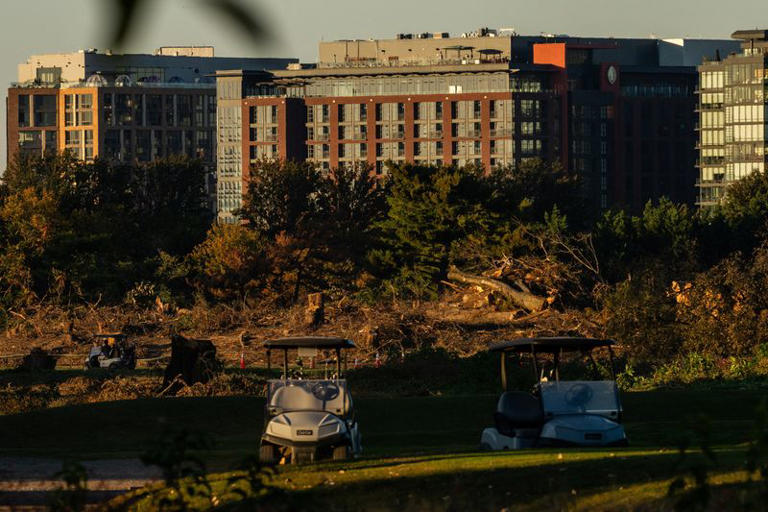 Judge extends block on Trump plans to renovate Washington golf course