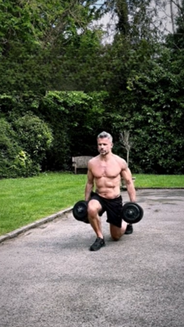 How walking lunges support strength and balance