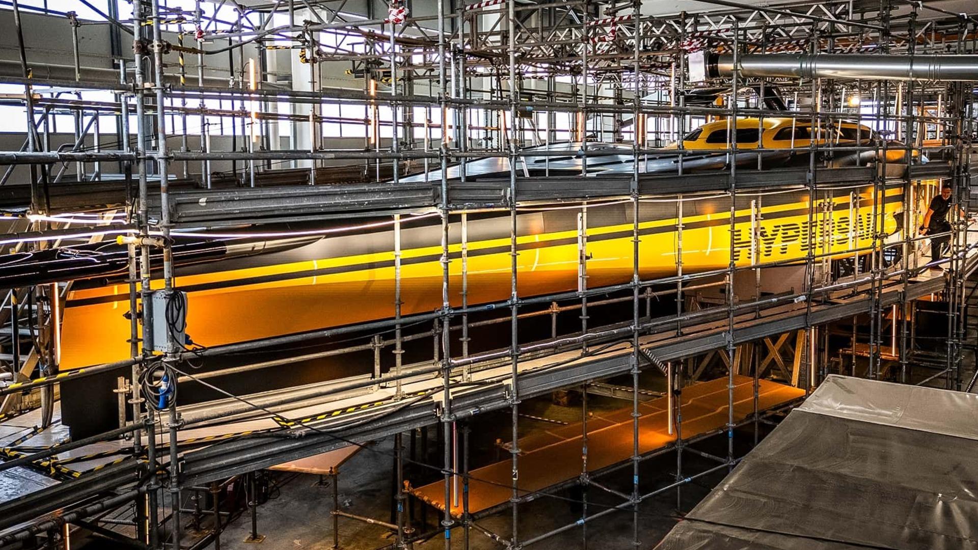 Ferrari bouwt een zeilboot van 30 meter die boven het water moet vliegen