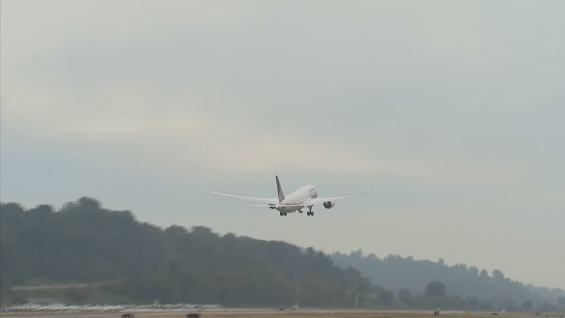 Woman says she was sexually assaulted on United flight from Pittsburgh ...