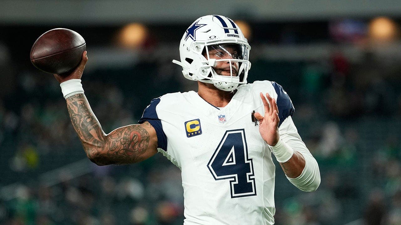 Cowboys, Dak Prescott get back on track at the expense of reeling ...
