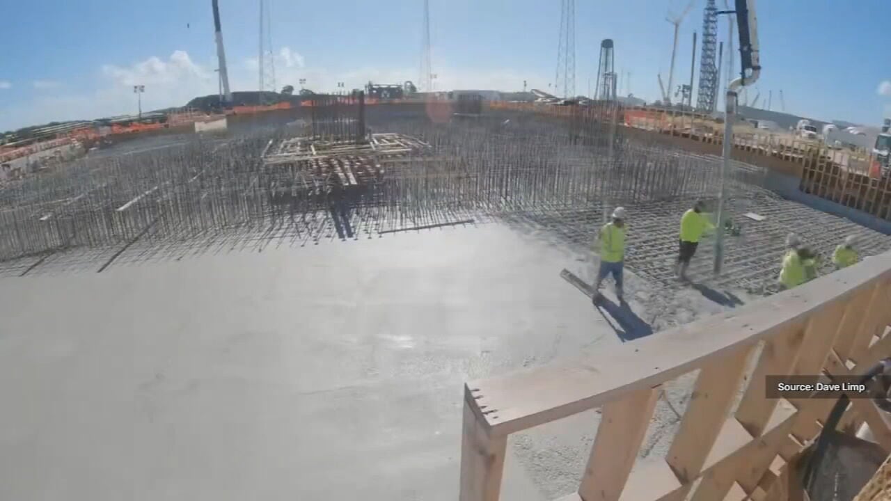 Blue Origin construction ramps up on new launch pad for larger New ...