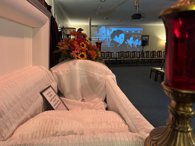 Tours offer Halloween enthusiasts visits to former psychiatric hospital ...