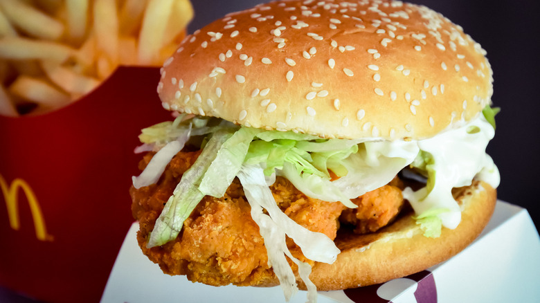 Ranking fast food chicken sandwiches from skip to hit