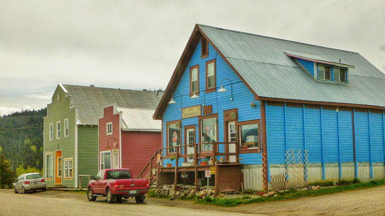 Canada's once-thriving gold rush town is now a mountain community with ...