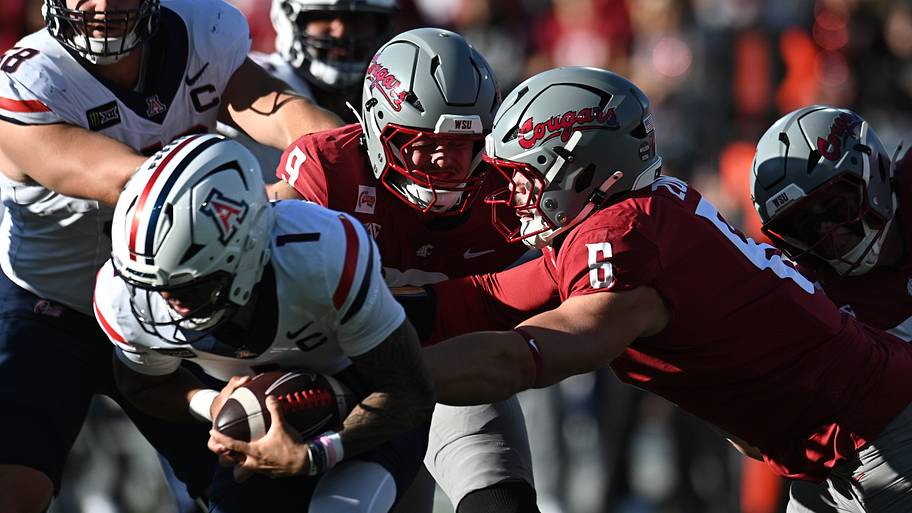 Pac-12 coaches keep noticing the same two Washington State players