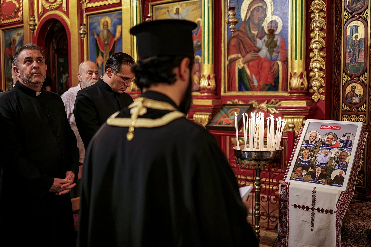 Jordan strikes militant groups in Syria after church attack