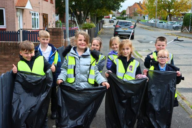 Schoolchildren praised after litter pick across the city