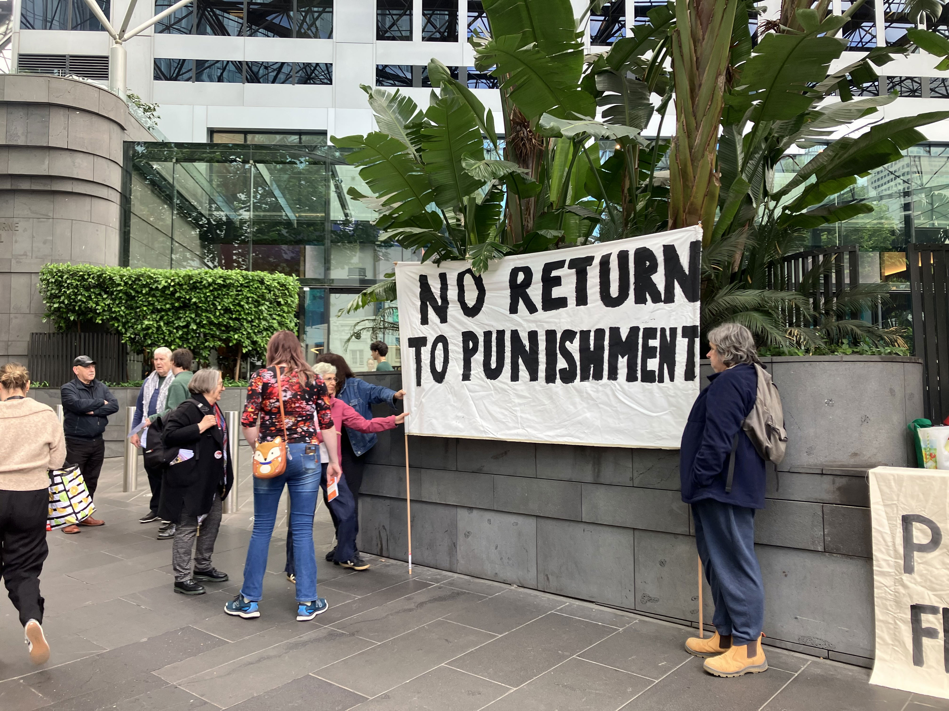 Protests call for Centrelink to stop profiteering off poverty as ...