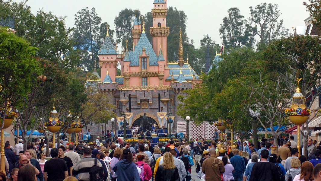 5 unusual rules at Disney parks