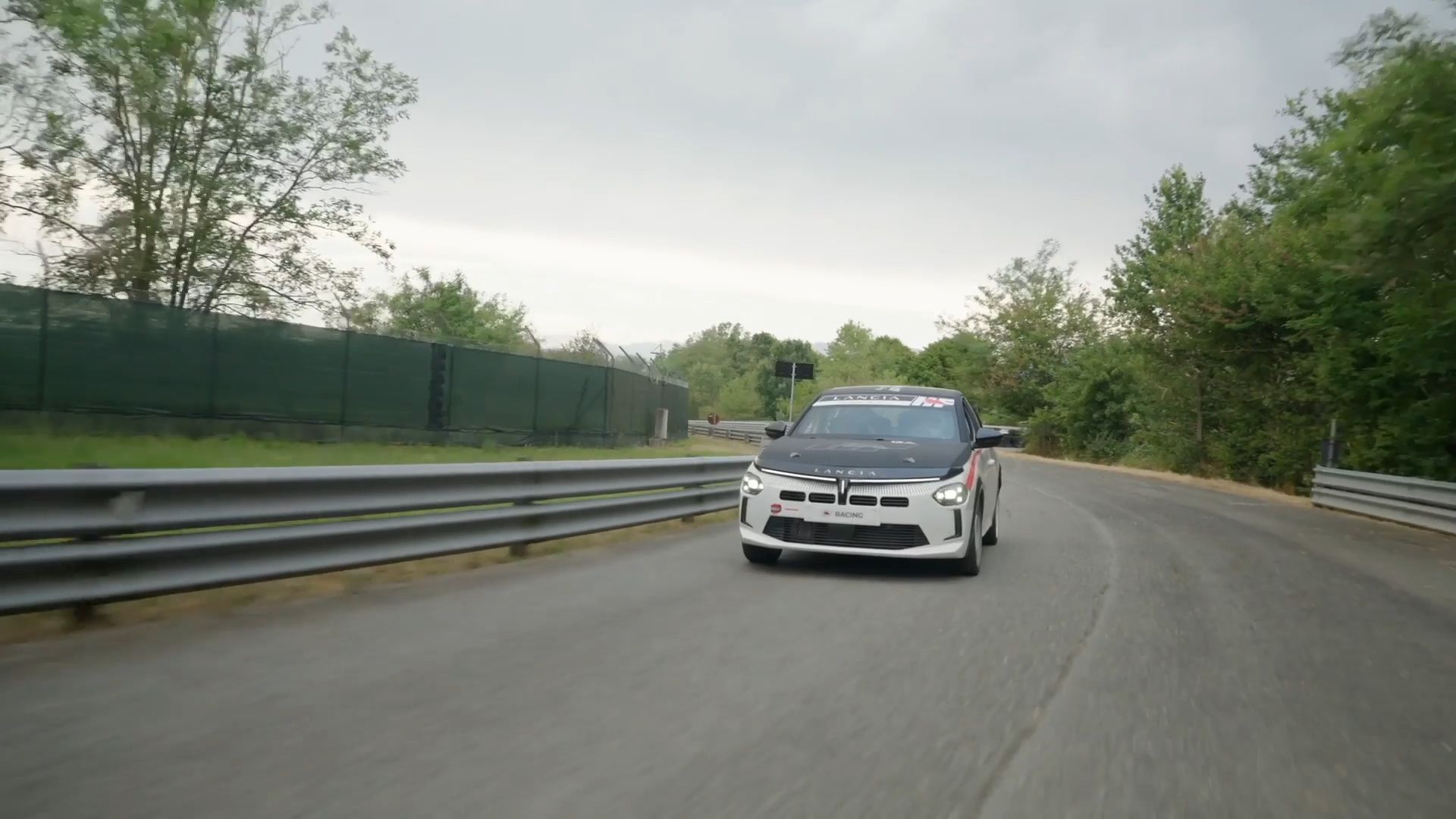 Lancia feiert spektakuläres Comeback im Rallyesport