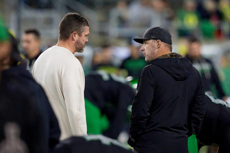 Dan Lanning clarifies Oregon's offensive play caller after Drew ...