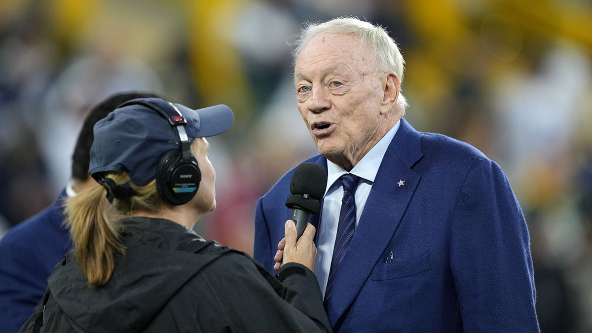 Cowboys’ Jerry Jones fires blunt warning before facing Jalen Hurts-less ...