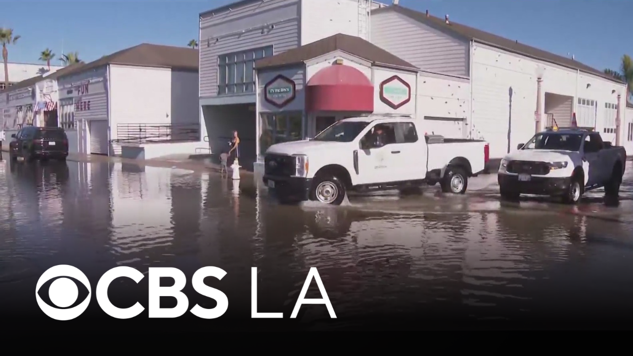 Newport Beach sees flooding after record-setting high tides