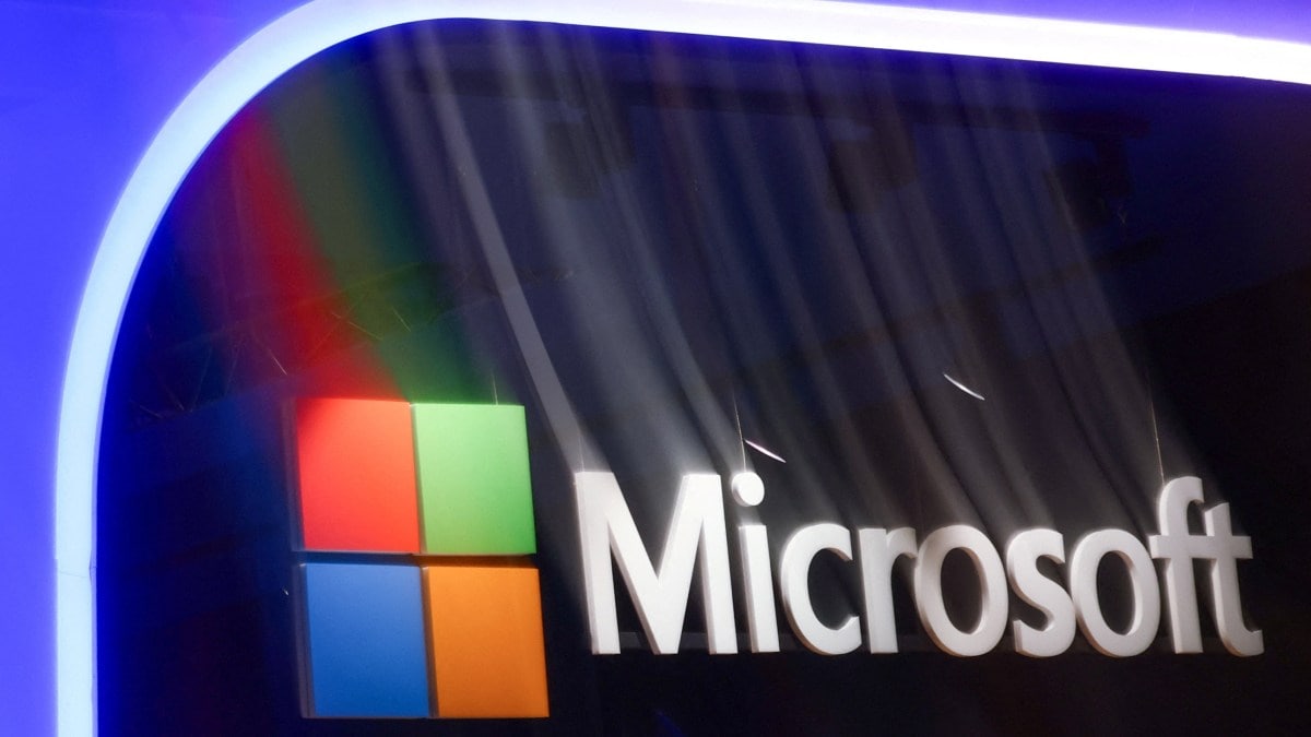 Microsoft offers voluntary exit buyout to about 60,000 employees amid ...