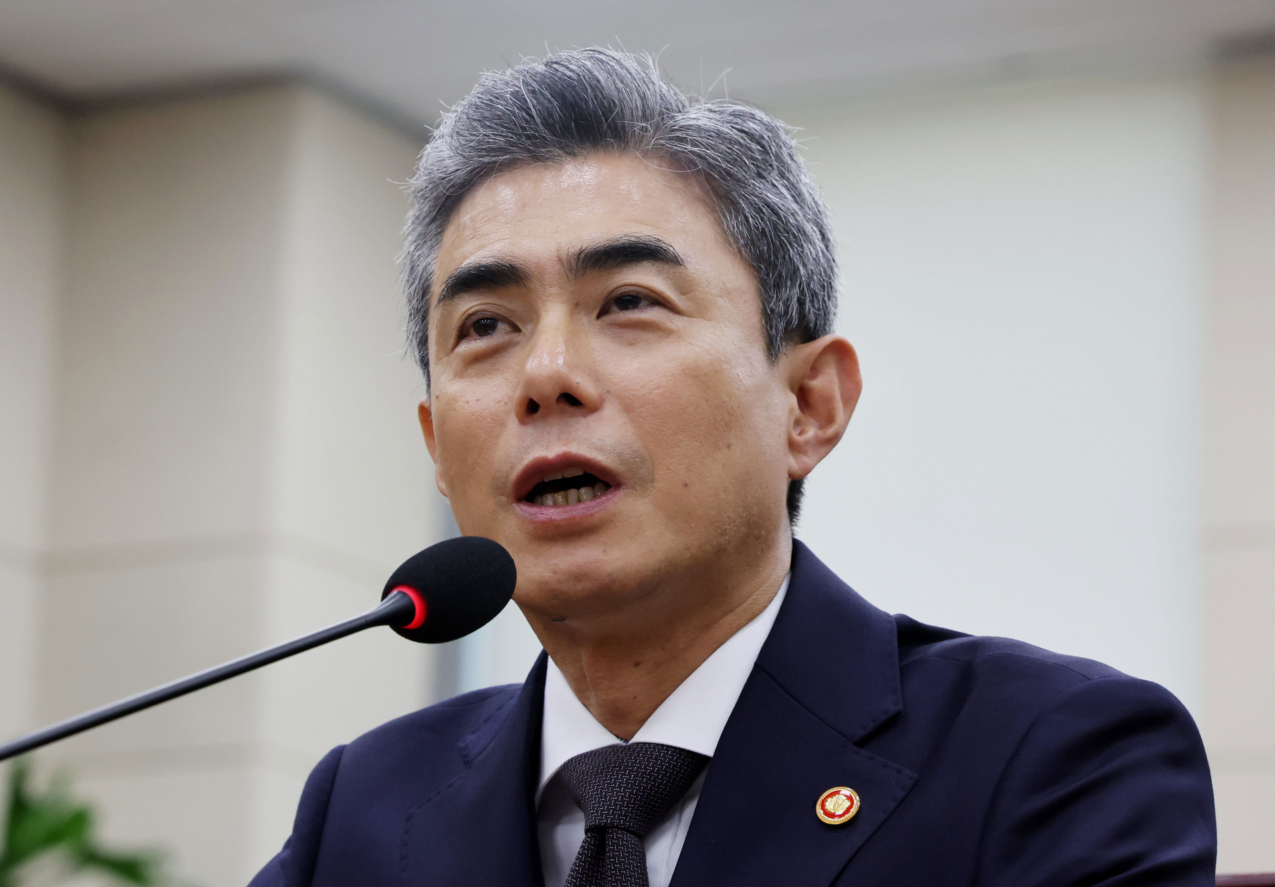 Defense Minister Kang meets US Defense Secretary in Philippines